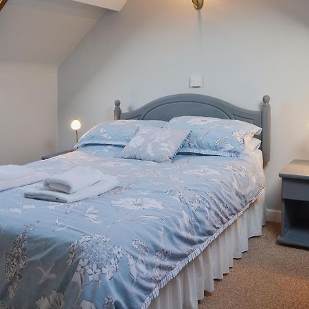 Cyll Y Felin Fawr 1 Villa อาเบอร์ดารอน ภายนอก รูปภาพ