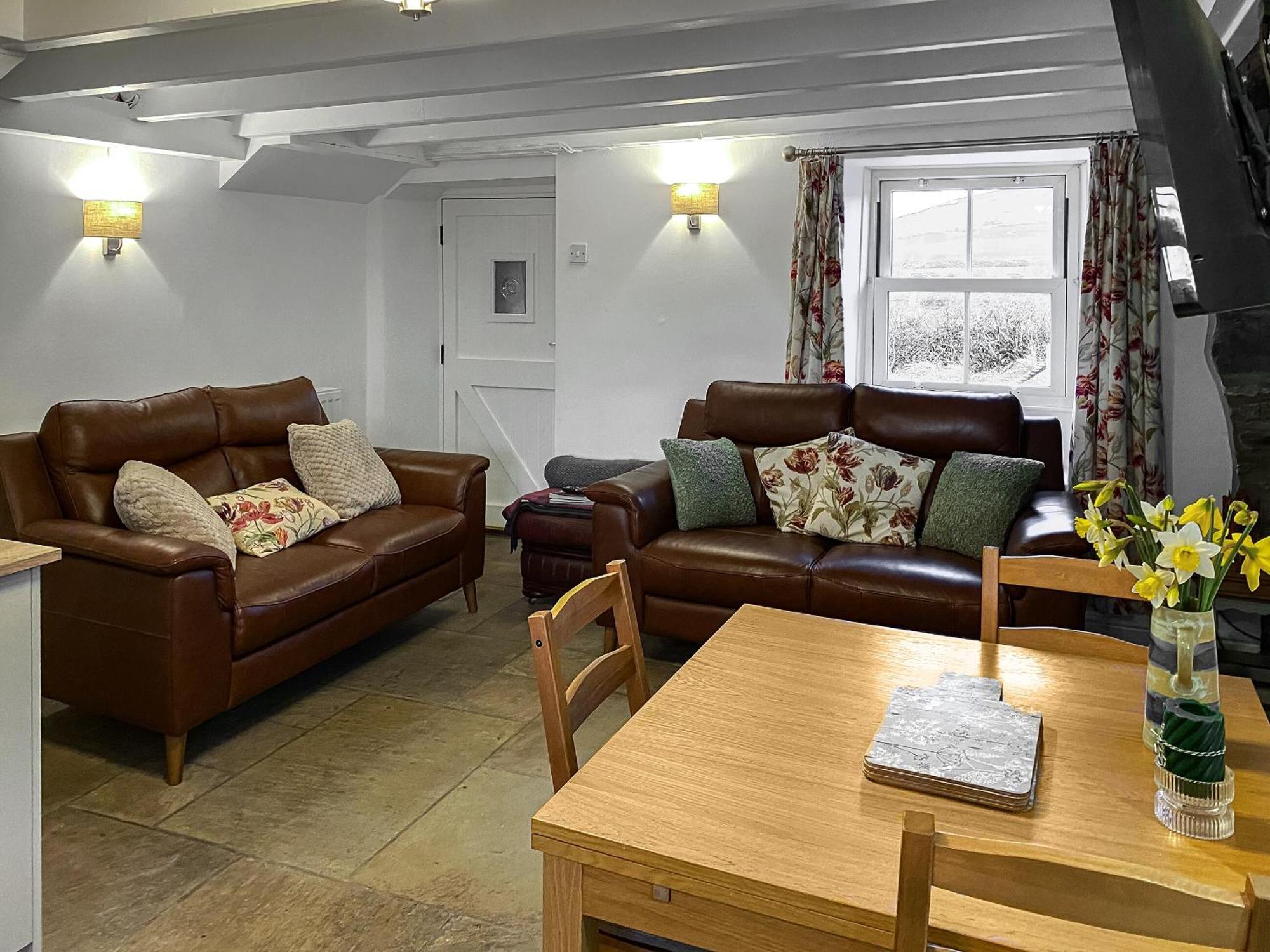 Cyll Y Felin Fawr 1 Villa อาเบอร์ดารอน ภายนอก รูปภาพ