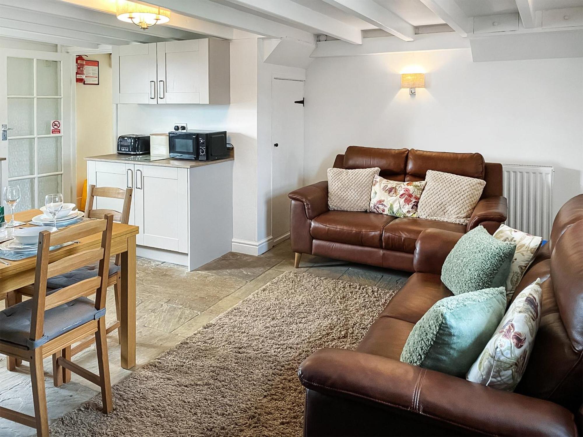 Cyll Y Felin Fawr 1 Villa อาเบอร์ดารอน ภายนอก รูปภาพ
