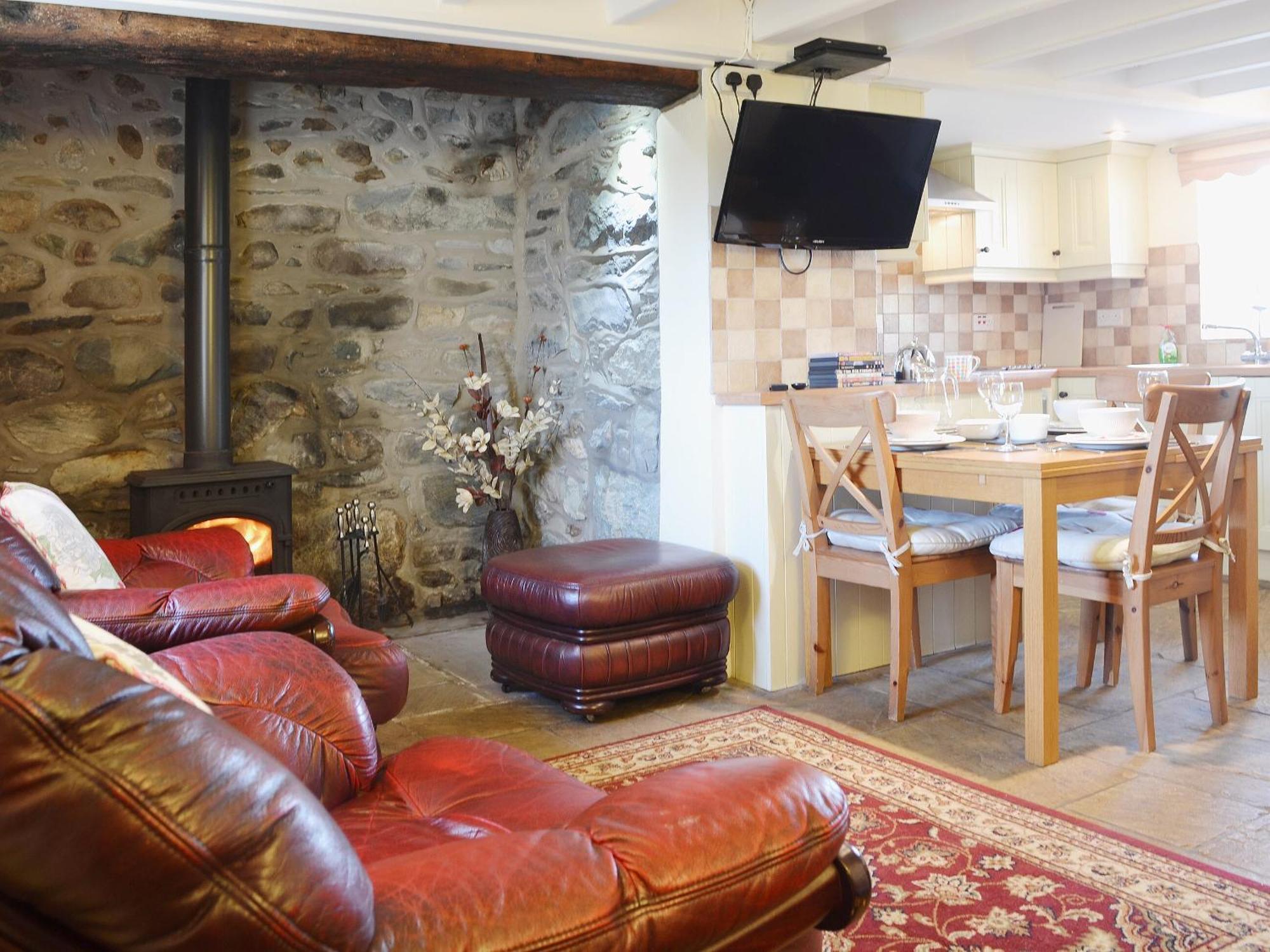 Cyll Y Felin Fawr 1 Villa อาเบอร์ดารอน ภายนอก รูปภาพ